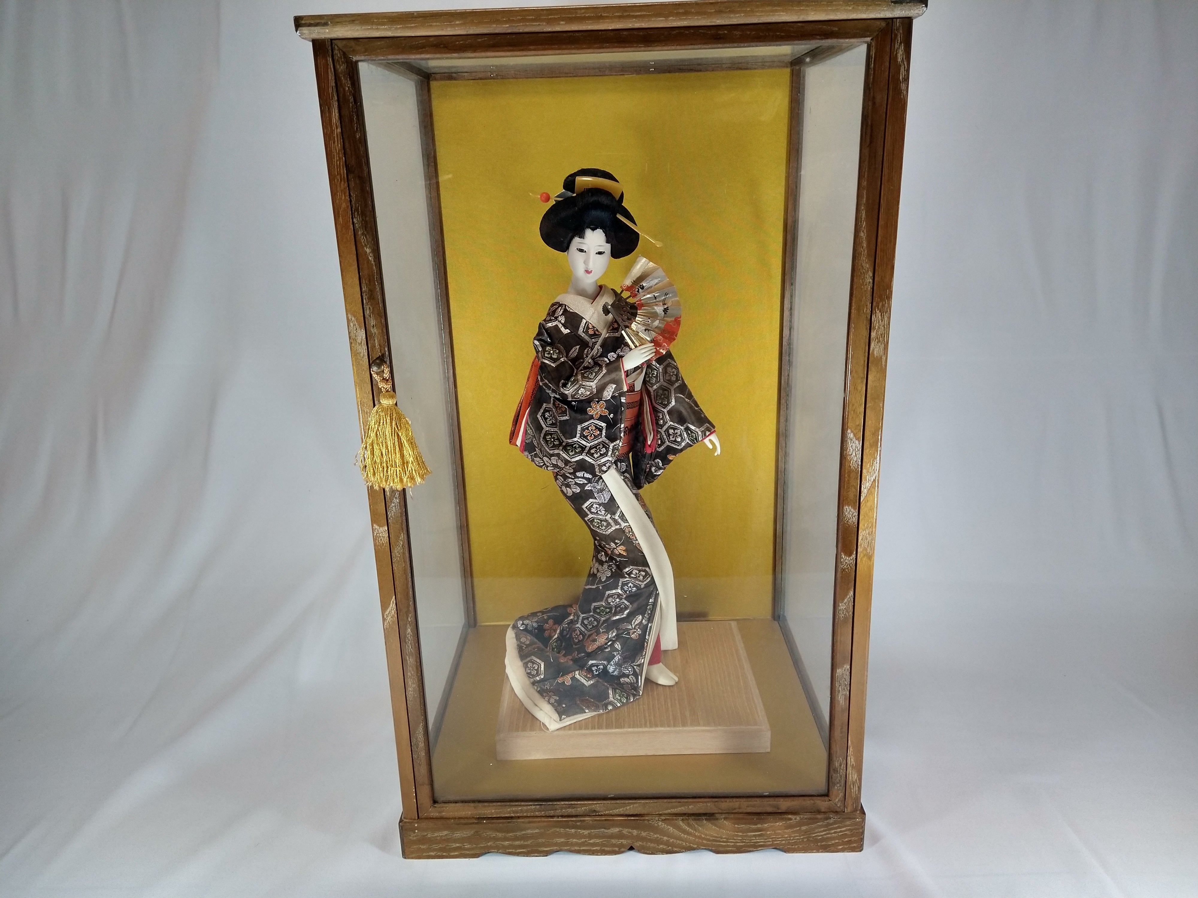 Japanese doll (Geisha)