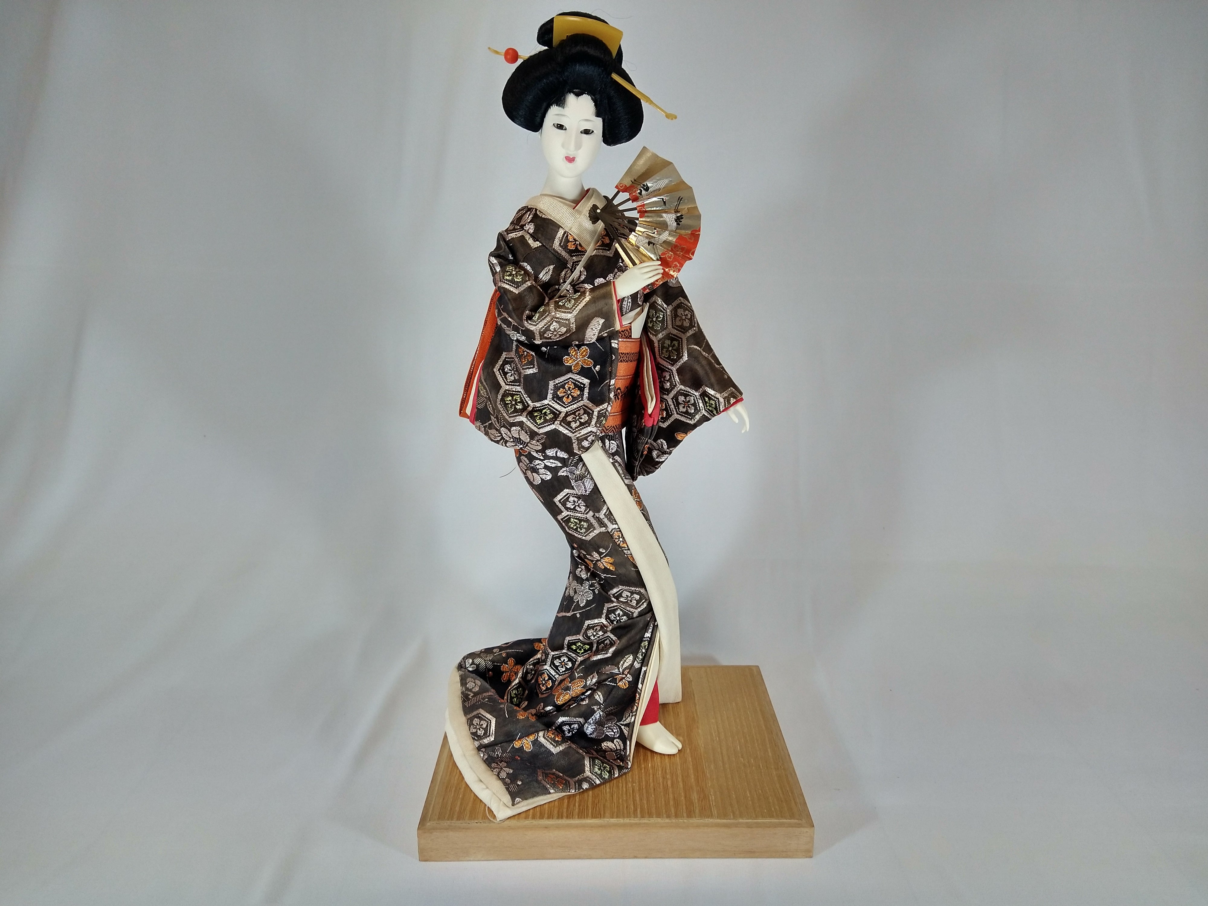 Japanese doll (Geisha)